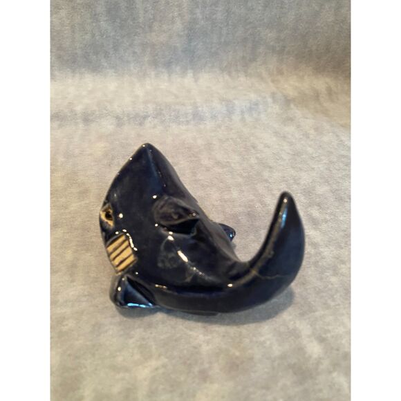 Artesania Rinconada Adult Smiling Shark 3-1/2" Blue Stoneware Clay Uruguay‎ - Picture 8 of 13